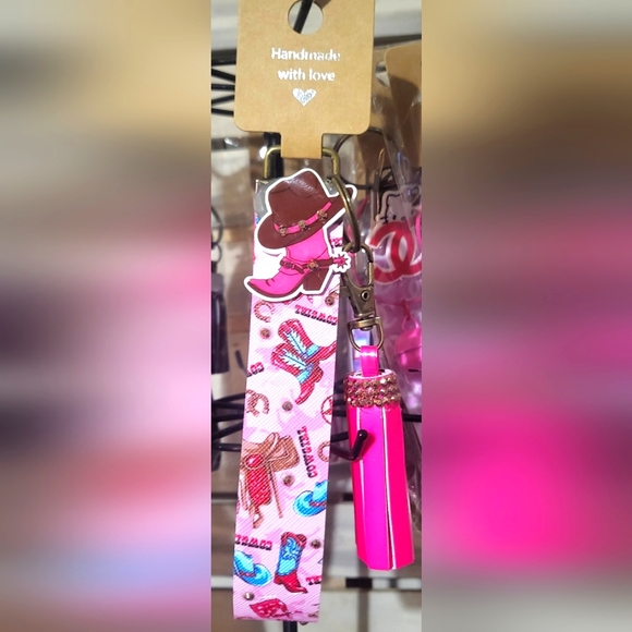 Pink Western Pink Key Fob Wristlet 🎉2/$30🎉 - Picture 2 of 6